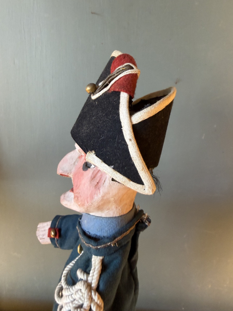 Le gendarme, Marionnette à gaine du théâtre Guignol-photo-3