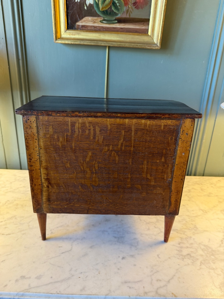 Early 19th Century Doll's Chest Of Drawers-photo-7