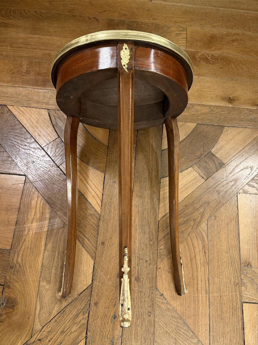 Small Pedestal Table Decorated With A Gallant Scene-photo-3