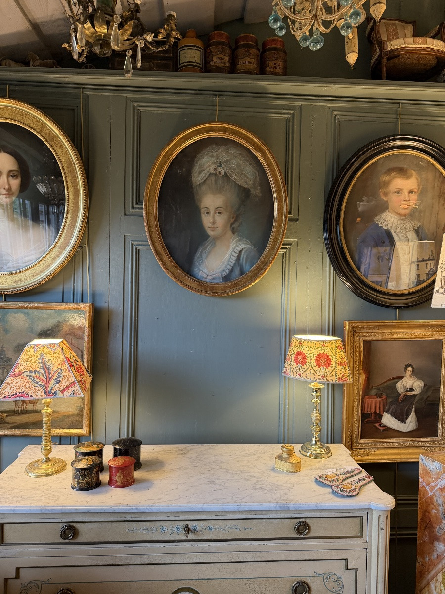 Portrait Of A Lady, 18th Century Pastel Attributed To Nicolet-photo-8