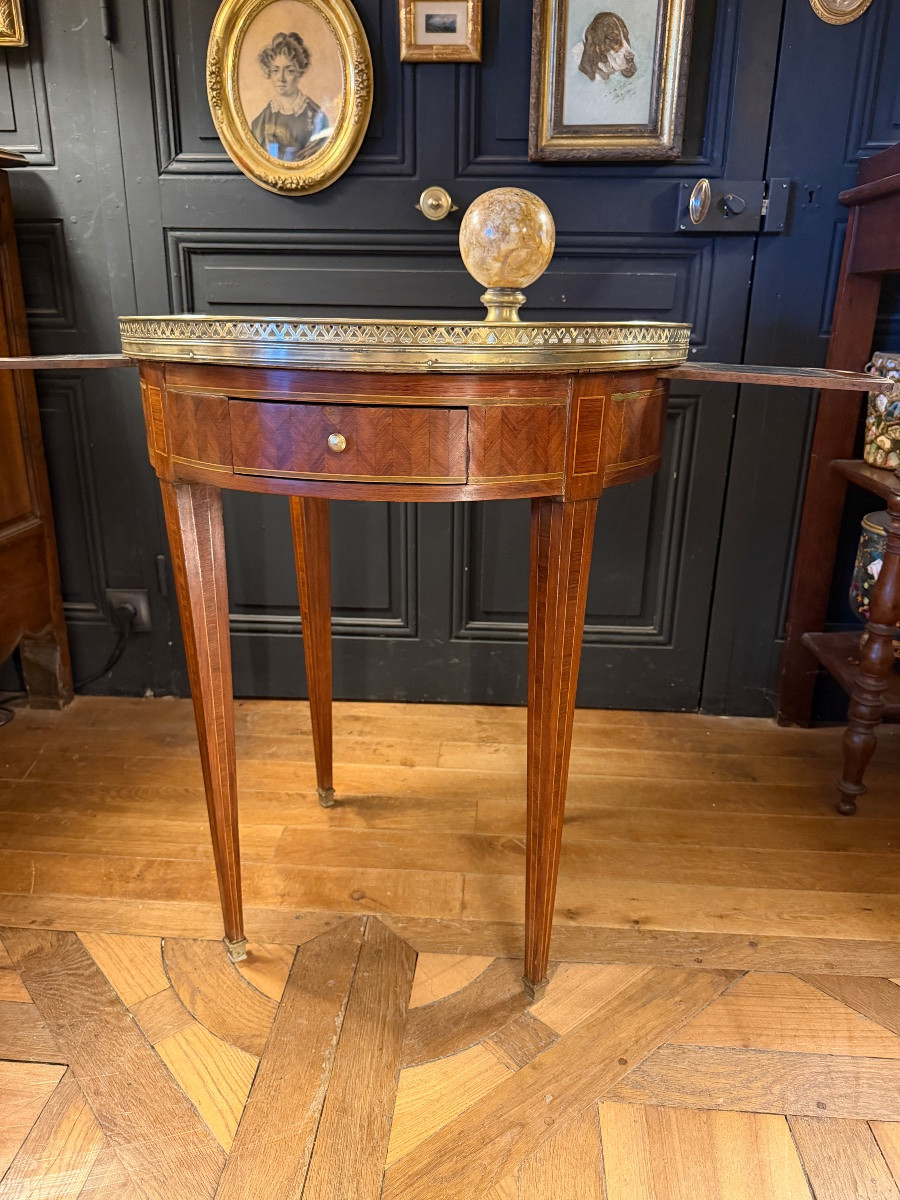 Marquetry Hot-water Bottle Table-photo-3