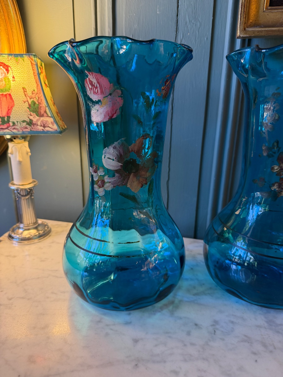 Paire de vases bleus en verre -photo-2