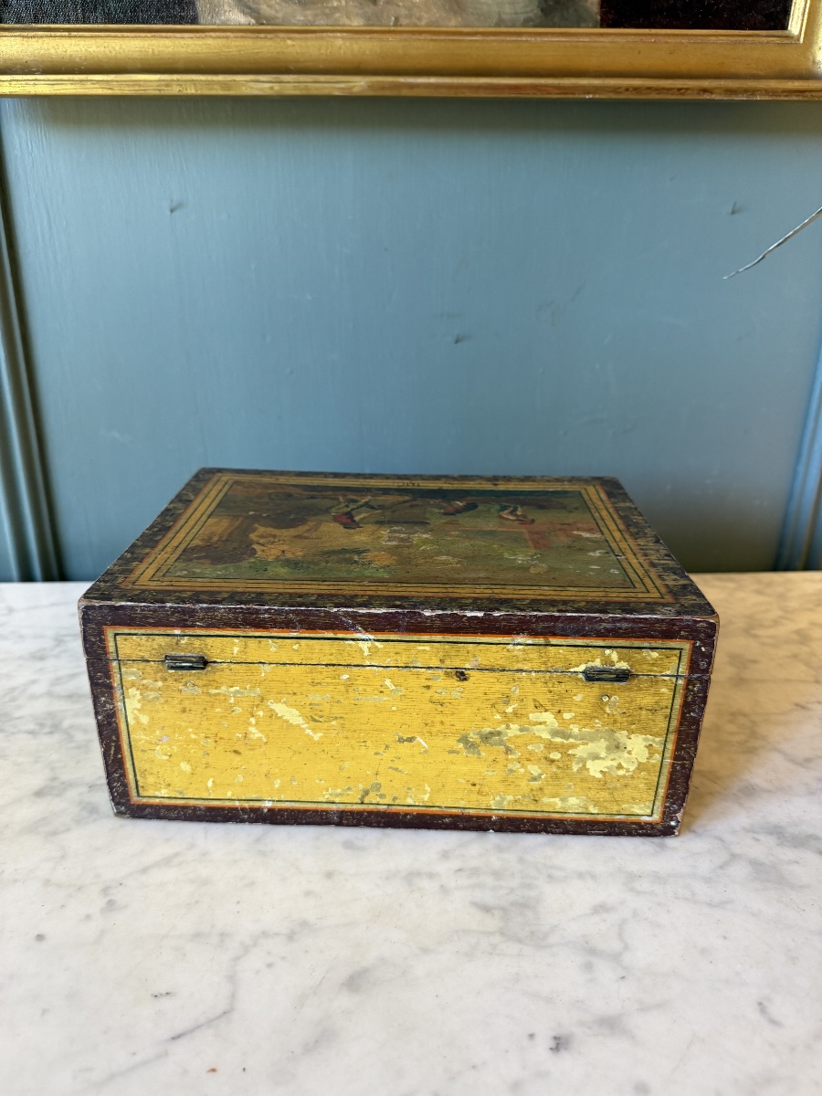 Early 19th Century Lacquered Wood Box-photo-3