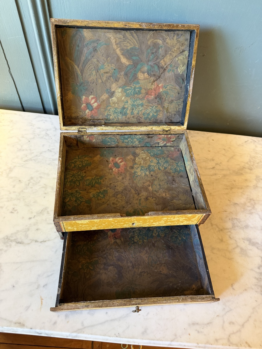 Early 19th Century Lacquered Wood Box-photo-2