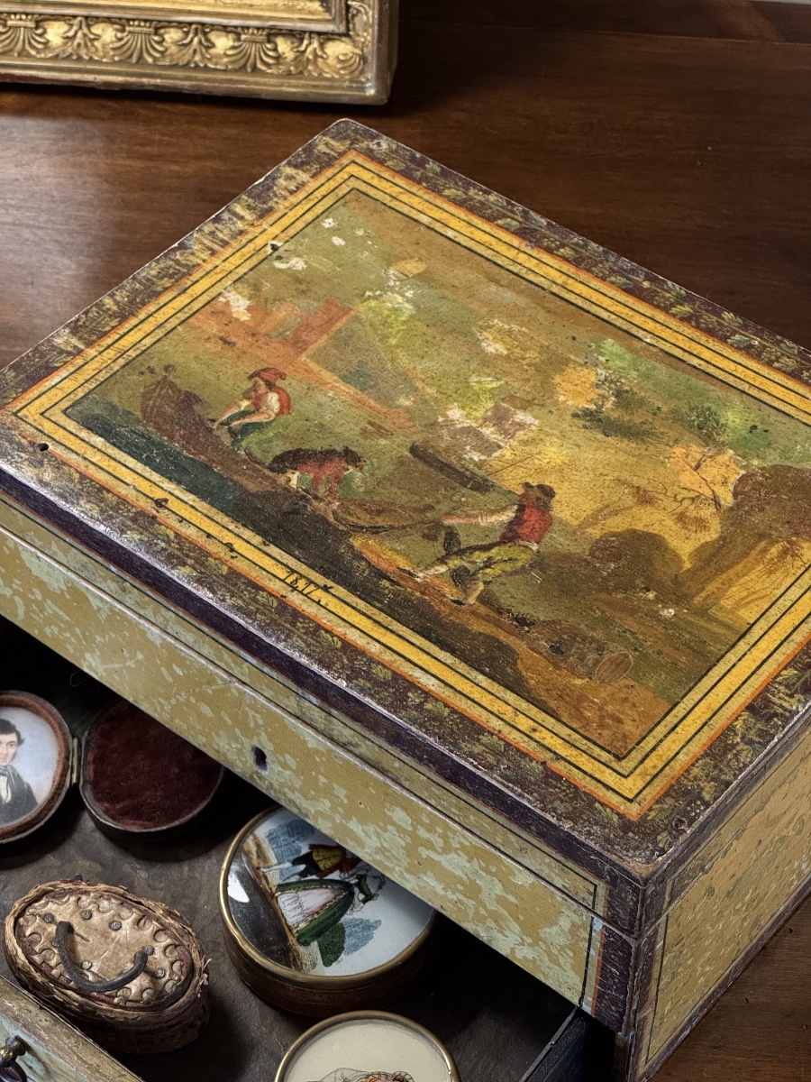 Early 19th Century Lacquered Wood Box-photo-4