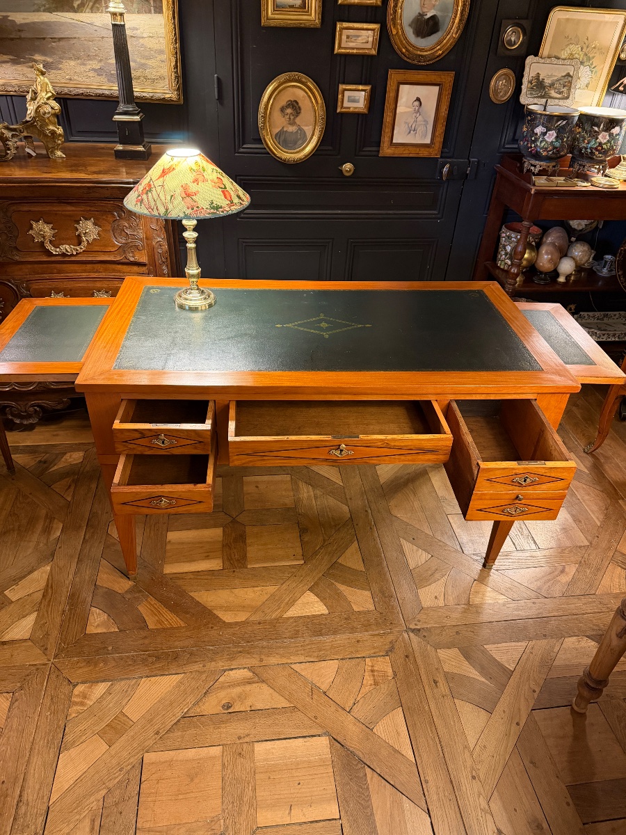 Flat Desk-photo-2