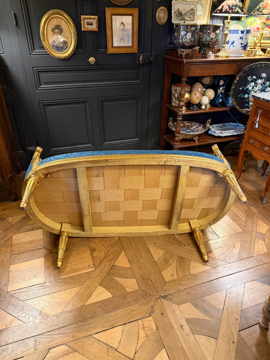 Canapé corbeille en bois doré de style Louis XVI-photo-5