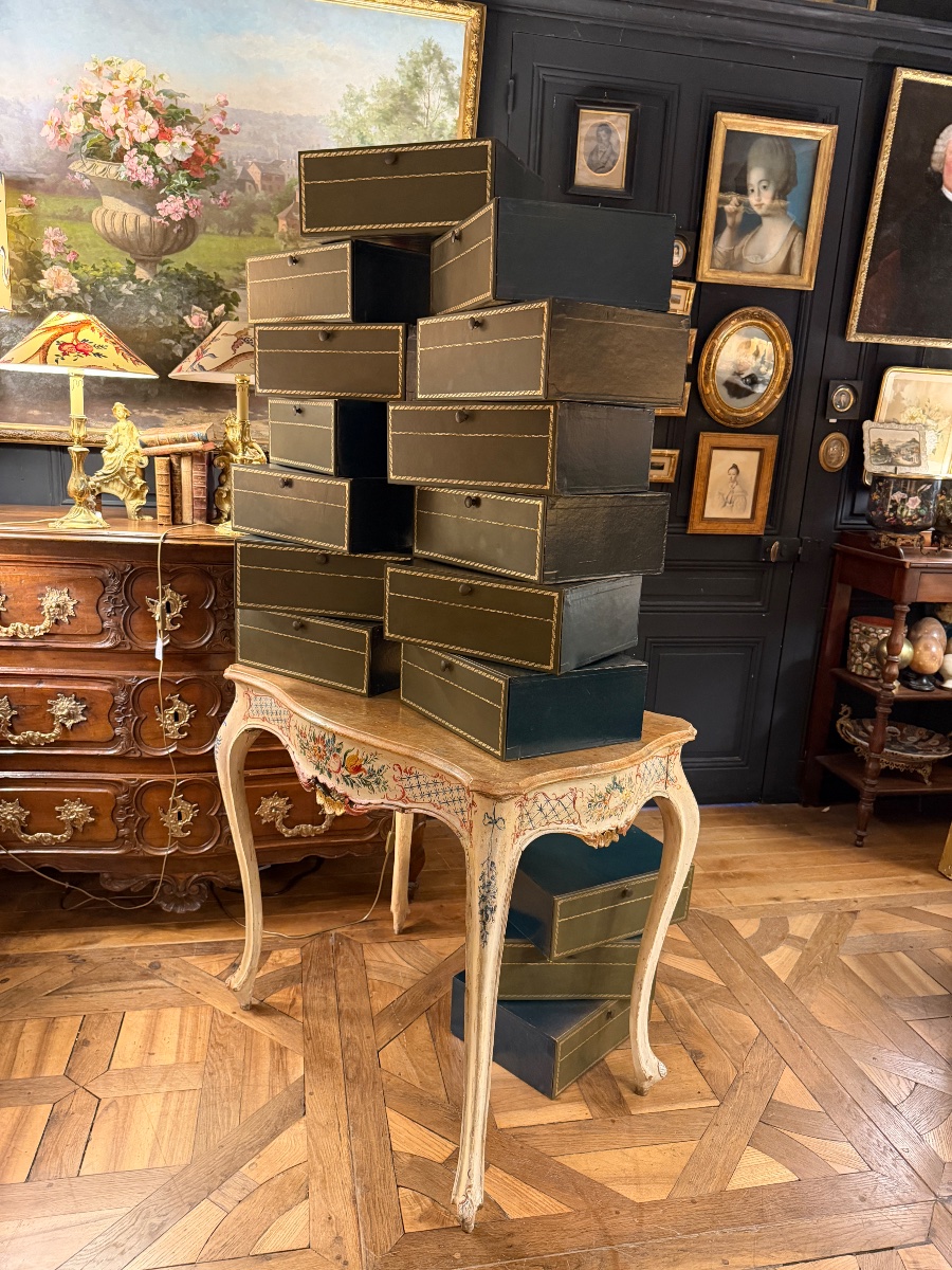 16 Cardboard Boxes-photo-4
