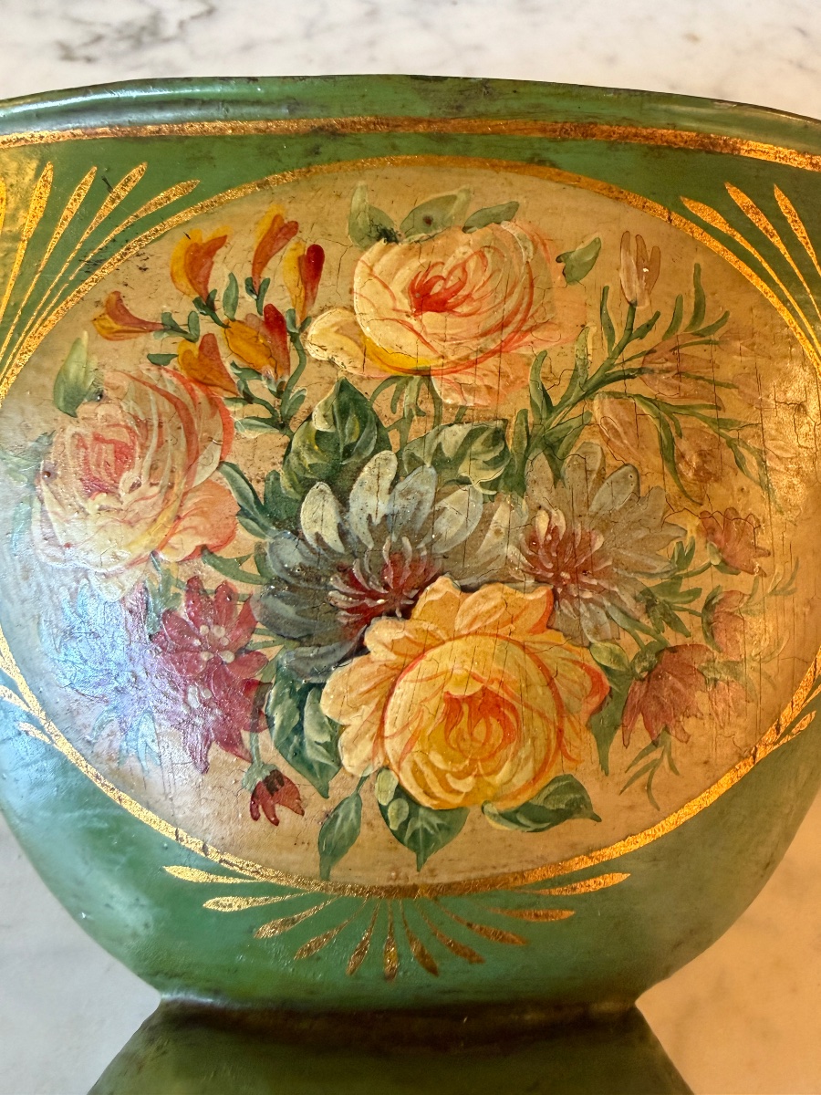 Small Painted Sheet Metal Planter With A Floral Design-photo-6