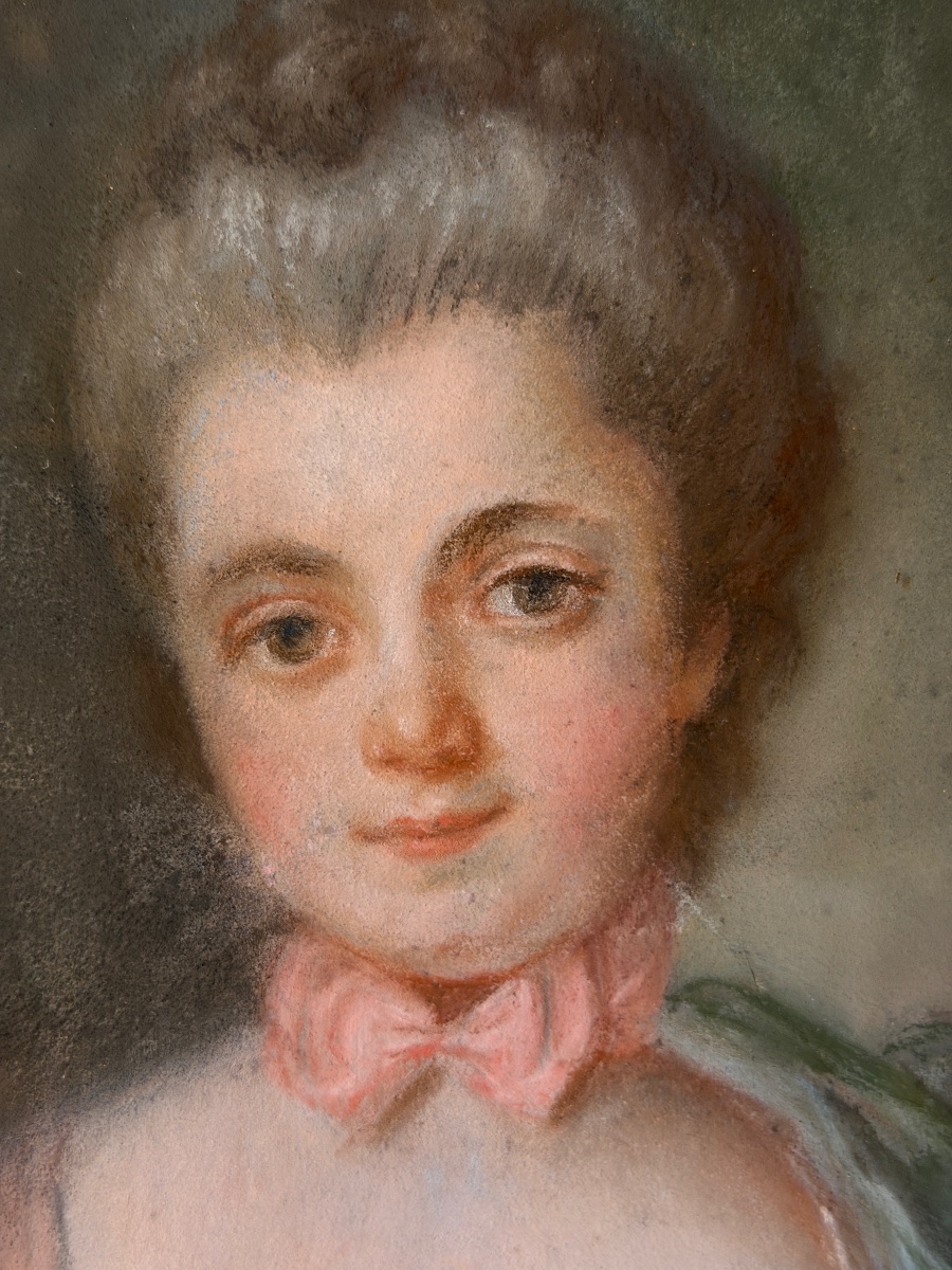 Small Medallion Portrait Of A Young Girl, 18th-century Pastel-photo-3