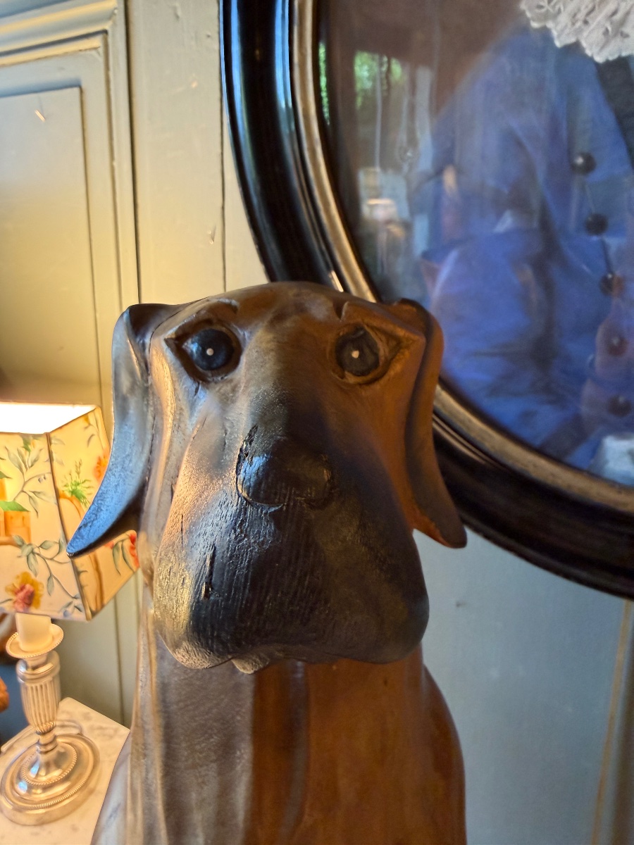 Paire de chiens en bois sculpté et patiné-photo-2