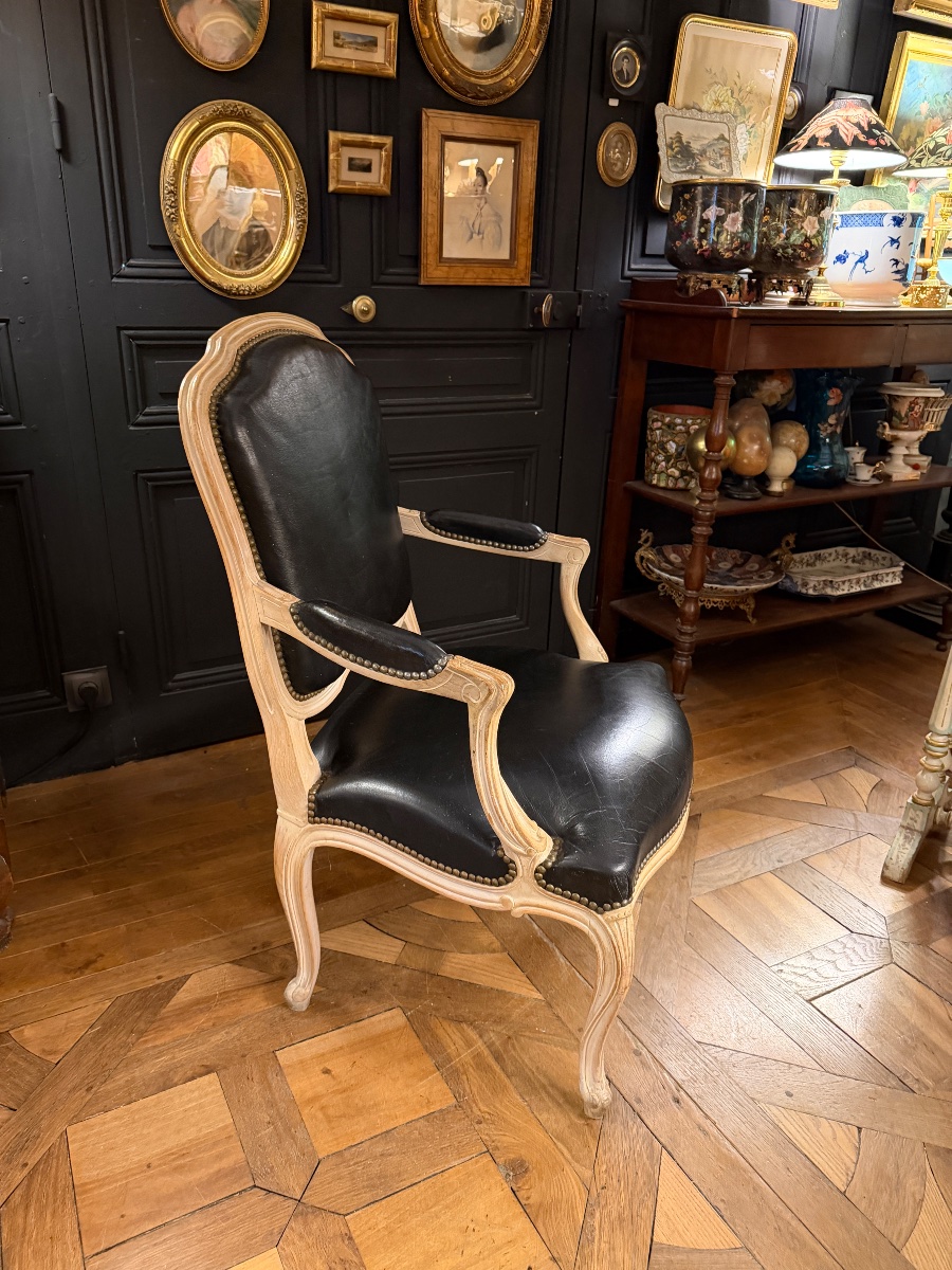 Painted Wooden Queen's Armchair-photo-4