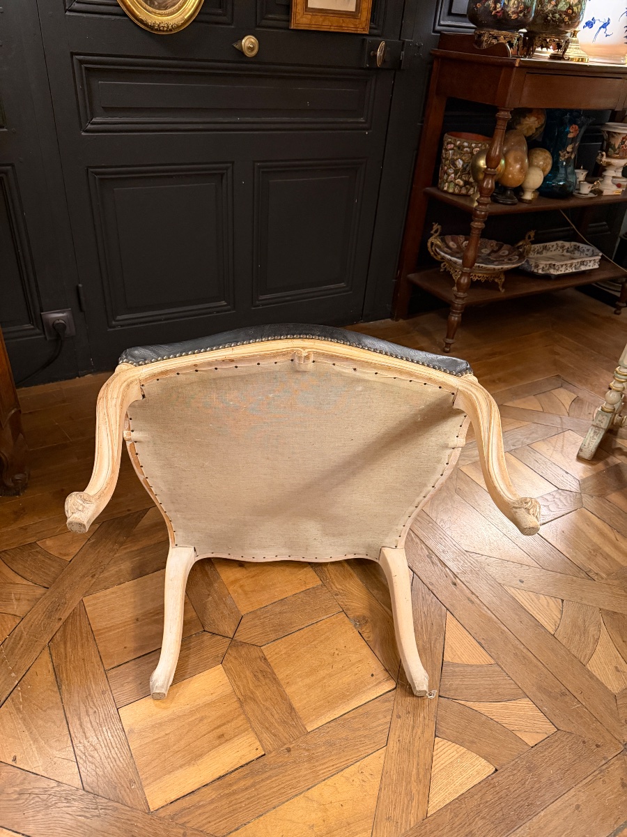 Painted Wooden Queen's Armchair-photo-5
