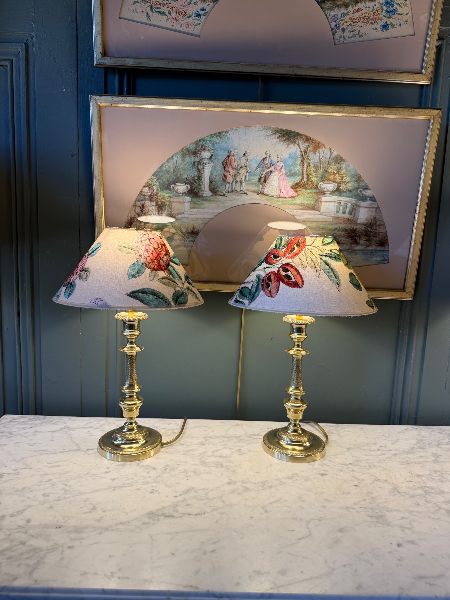 Pair Of Chiseled Bronze Lamps, Height 39 Cm-photo-2