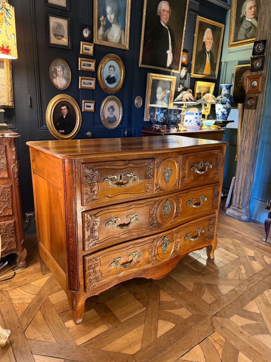 Commode en noyer massif époque Louis XV-photo-3