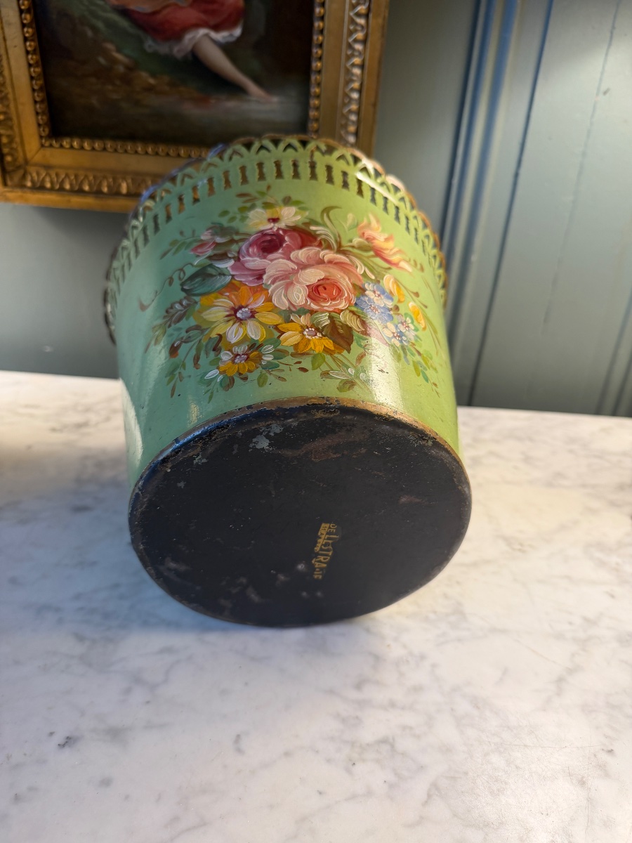 Potted Plant Holder Or Basket Made Of Painted Sheet Metal, Height 19 Cm-photo-3