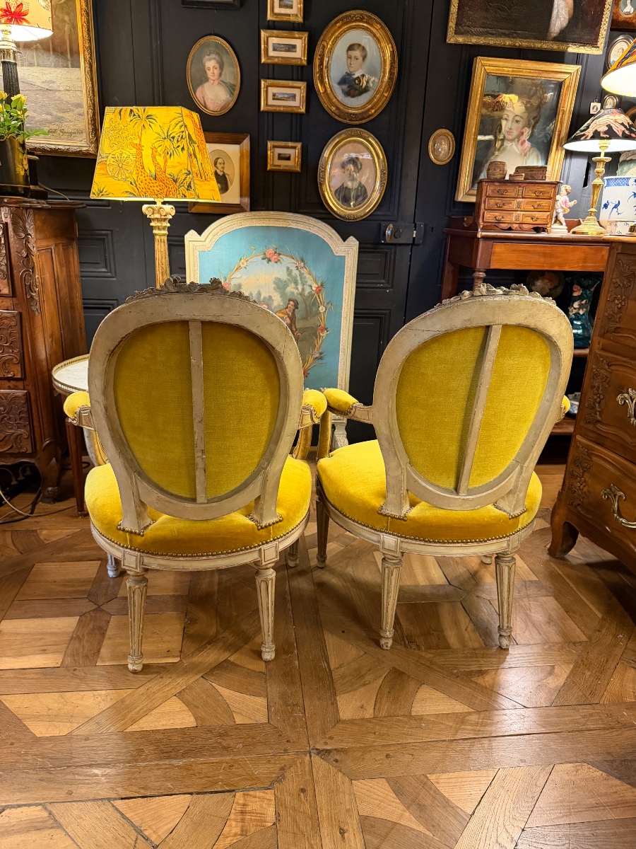 Paire de fauteuils cabriolets en bois peint-photo-3