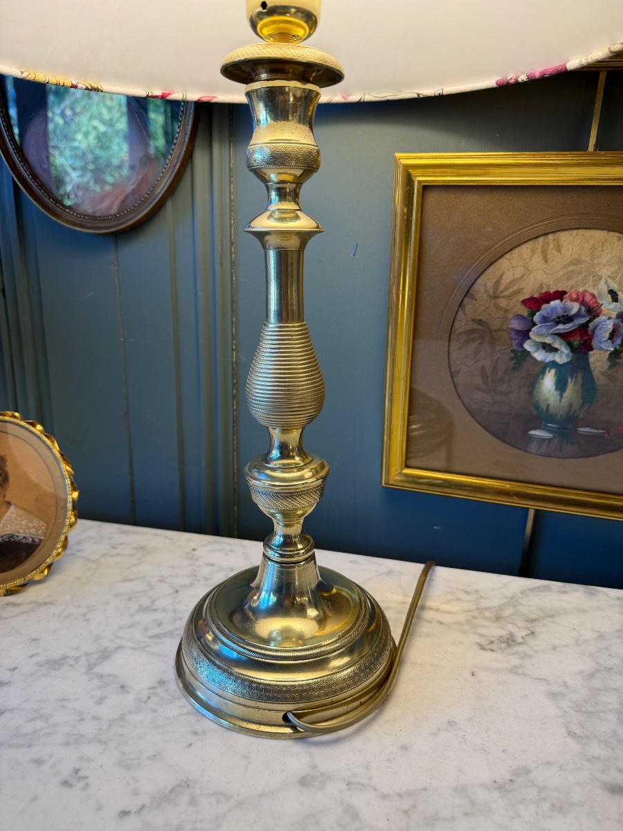 Grande lampe en bronze ciselé XIXème, Hauteur 51 cm-photo-4