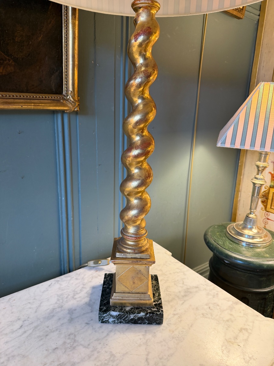 Grande lampe en bois doré torsadé, Hauteur 84 cm-photo-2