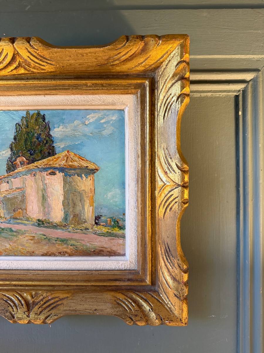 A Small Chapel In Provence-photo-3