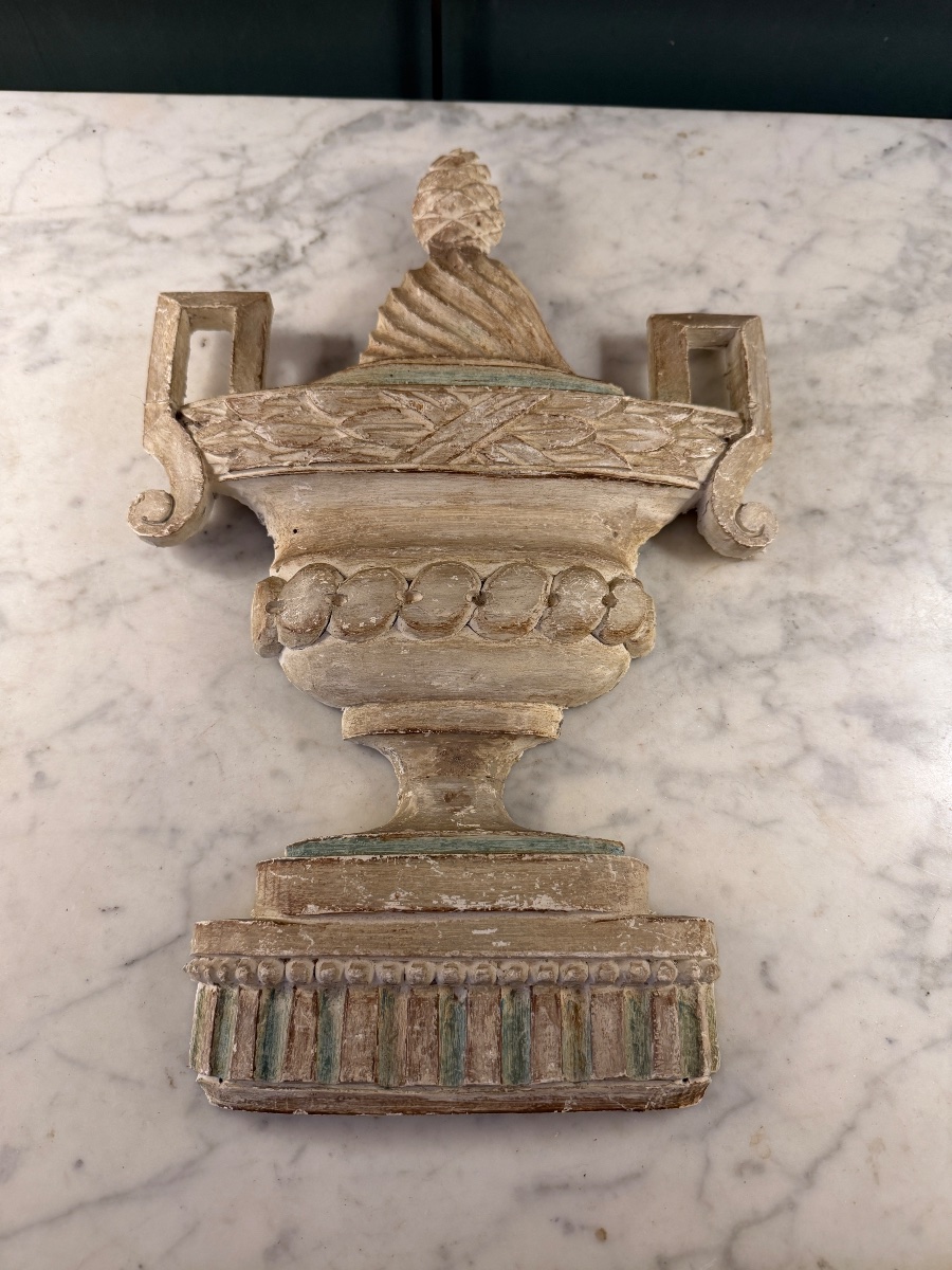 Painted And Carved Wooden Medici Vase, Decorative Piece-photo-2