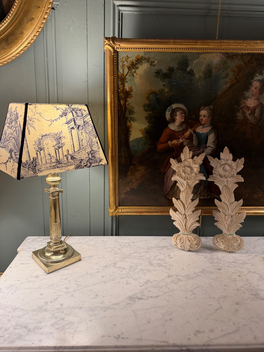 Paire d'éléments décoratifs en bois peint et sculpté -photo-2