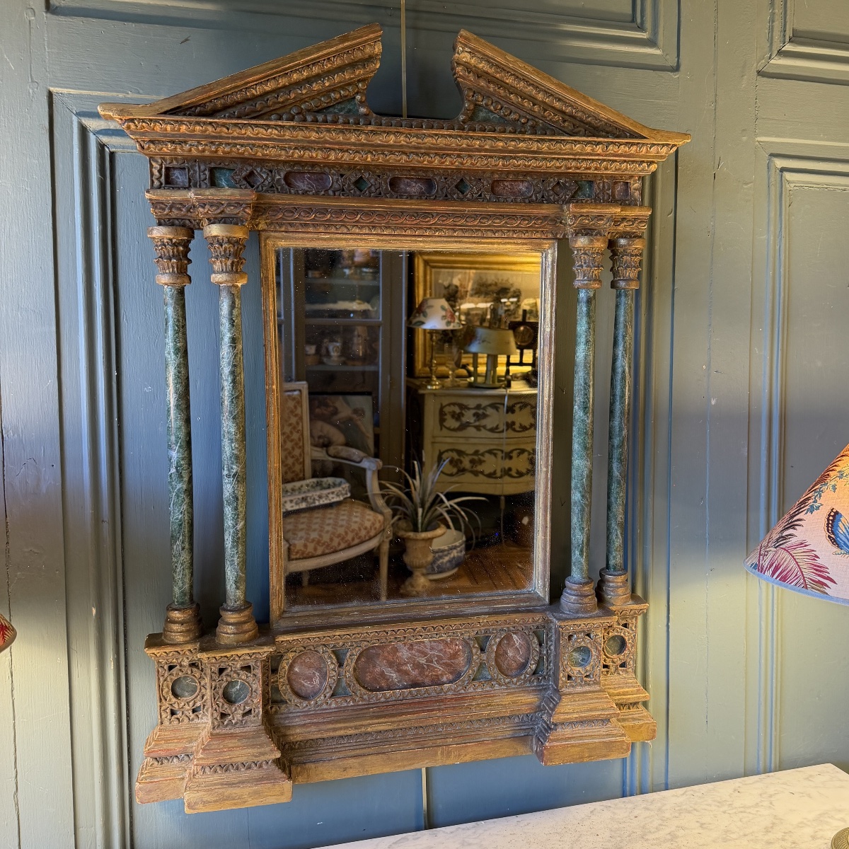 Architectural Mirror With A Pediment And Freestanding Columns Made Of Painted And Gilded Wood