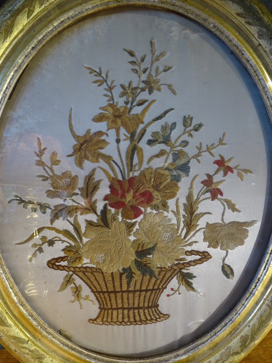 Embroidery On Silk, Bouquet Of Flowers In Medallion-photo-3