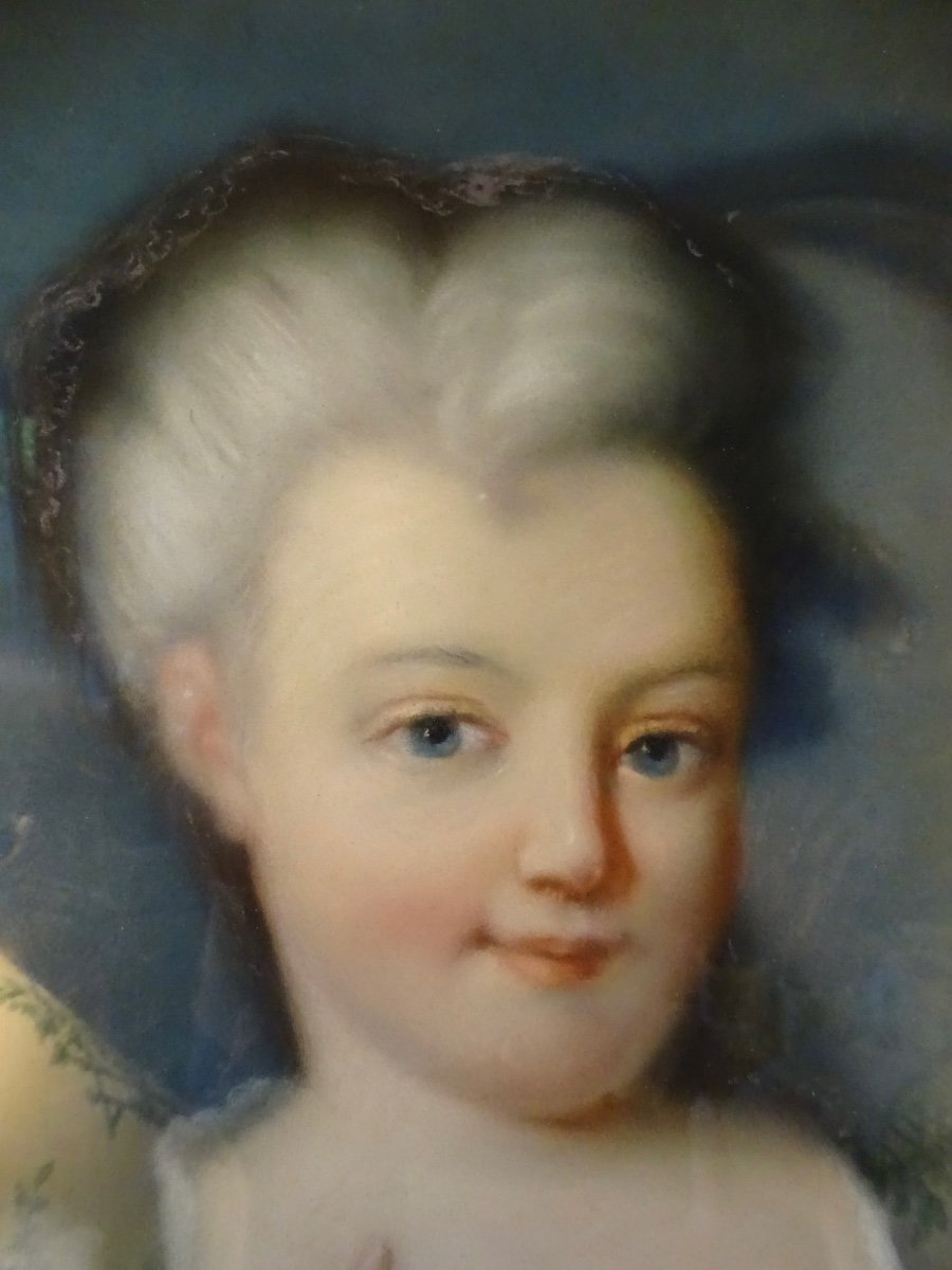 Portrait d'Une Jeune Fille En Médaillon, Pastel -photo-3
