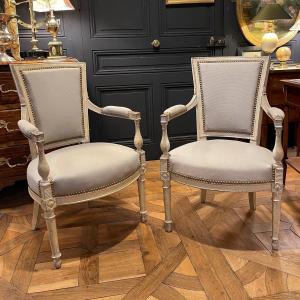 Paire De Fauteuils En Bois Peint Directoire