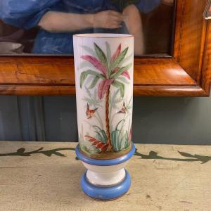 Vase En Opaline Décor Palmier Et Papillons