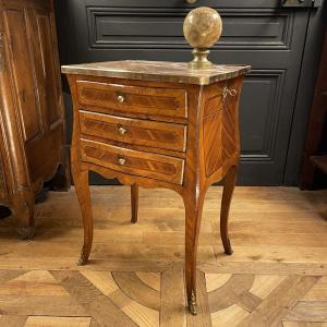 Table chiffonnière à "chétron" époque Louis XV, XVIIIème