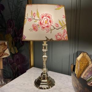 Lampe en bronze, hauteur 46 cm