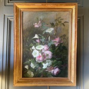Roses anciennes et liserons en fleurs