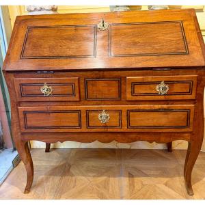 Sloped Desk