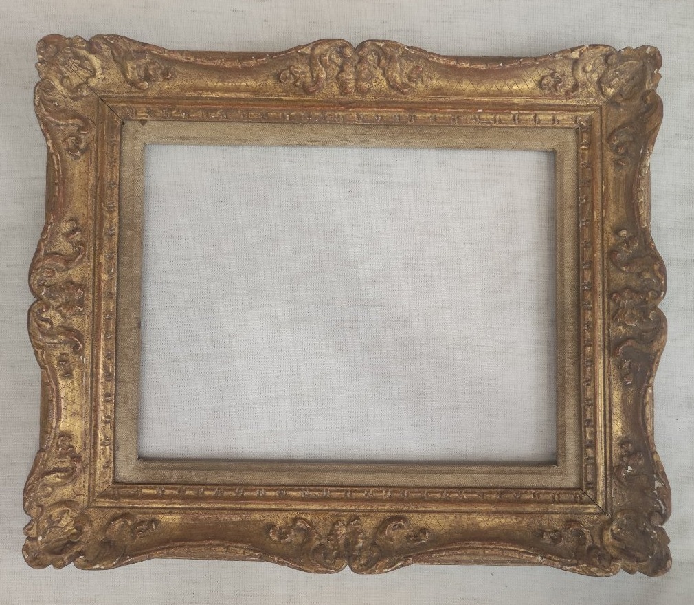 Montparnasse 5f Frame, Carved Wood With Gilded Finish, 35 Cm X 27 Cm 