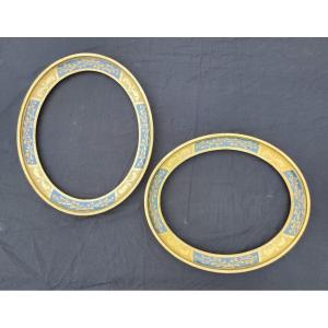 Pair Of Renaissance Style Golden Wood Oval Rebate Frames 31 Cm X 25 Cm
