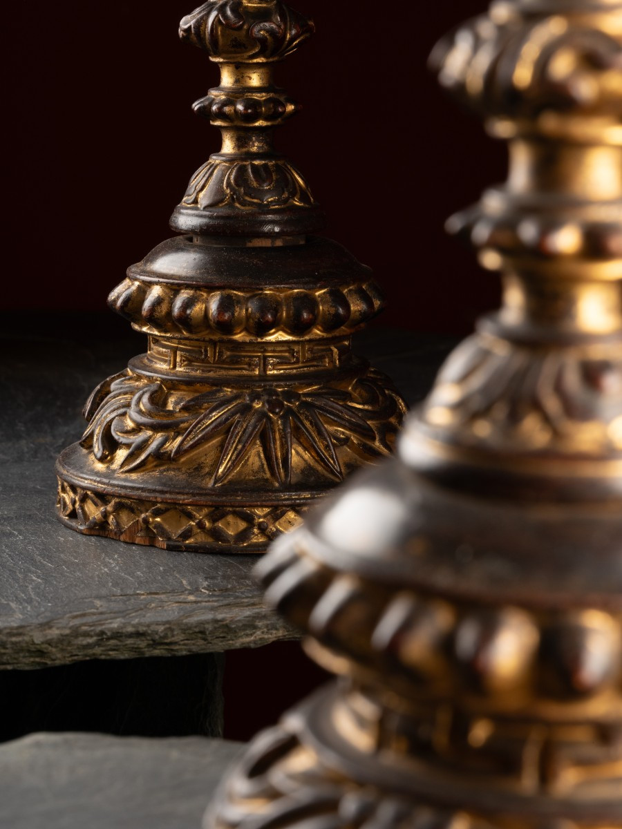 Tall Pegu, Black Lacquer And Cinnabar, Gilt Candlesticks-photo-2