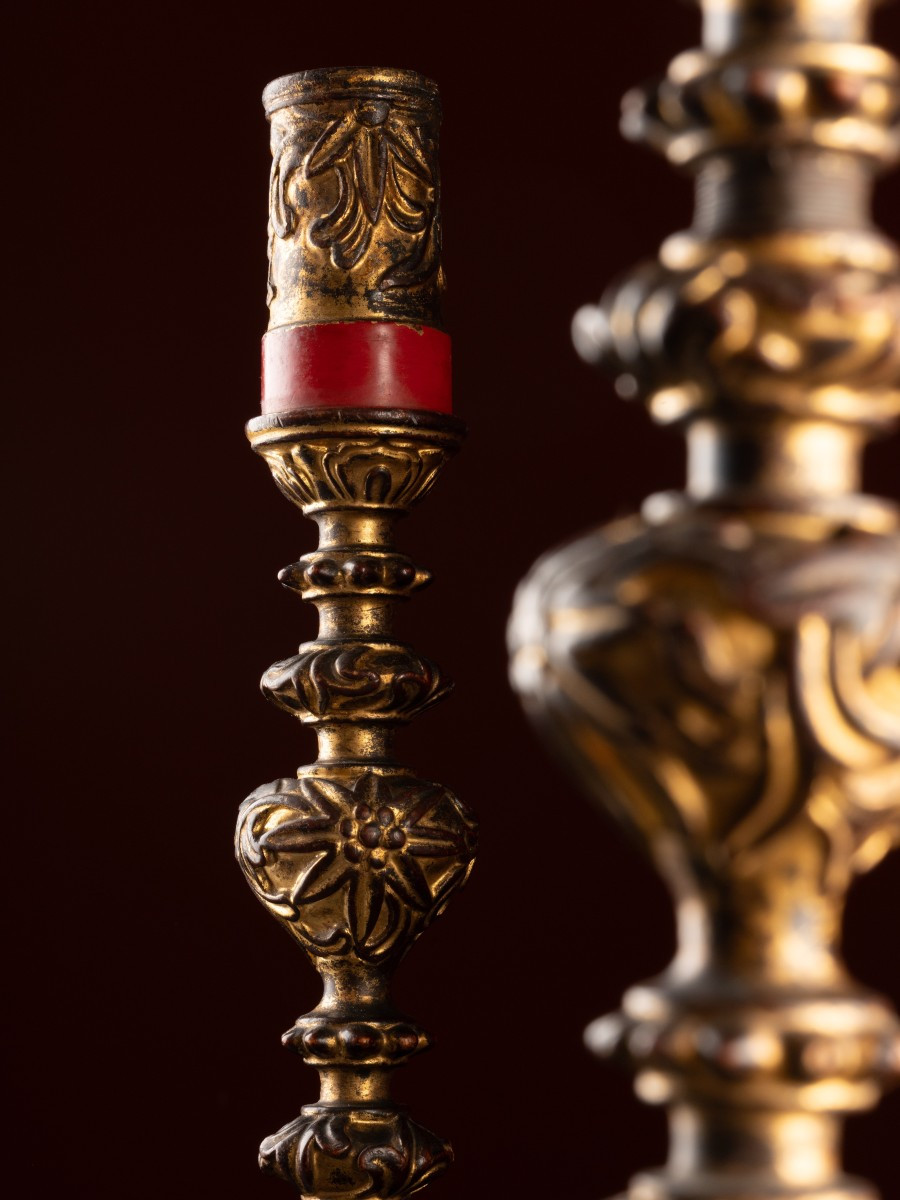 Tall Pegu, Black Lacquer And Cinnabar, Gilt Candlesticks-photo-3