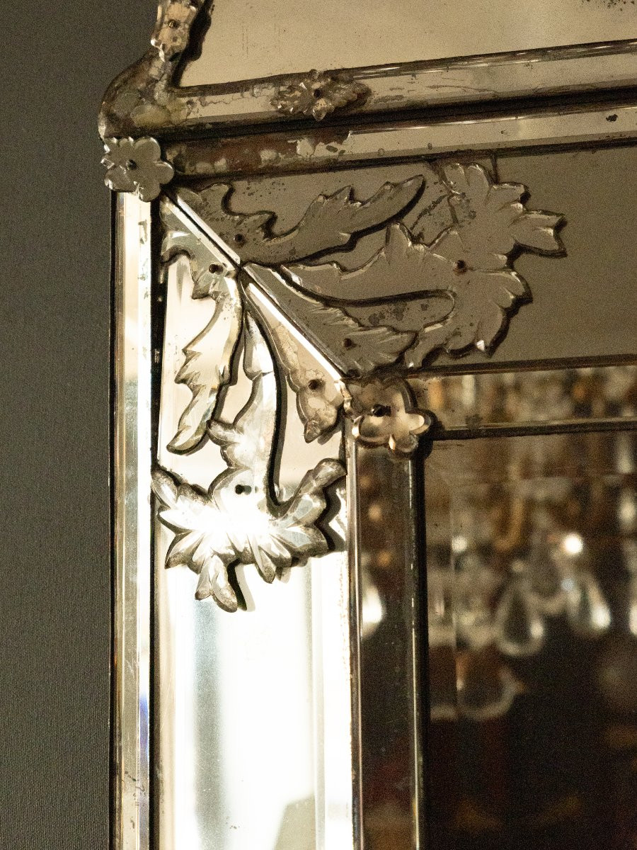 A Large 18th Century Crested English Cut-glass Mirror-photo-3