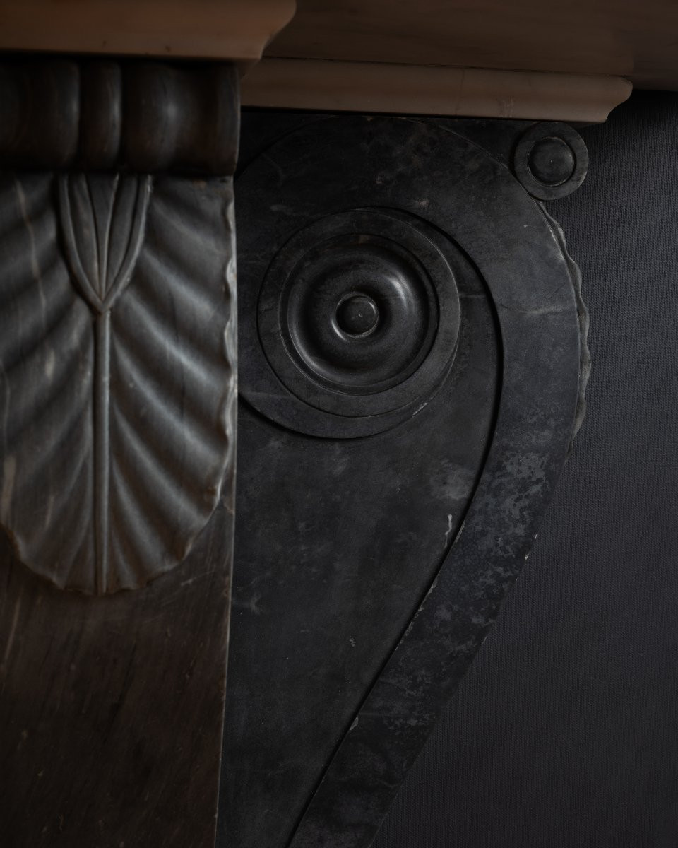 Demi-lune Console In Bleu Turquin And White Carrara Marbles-photo-2