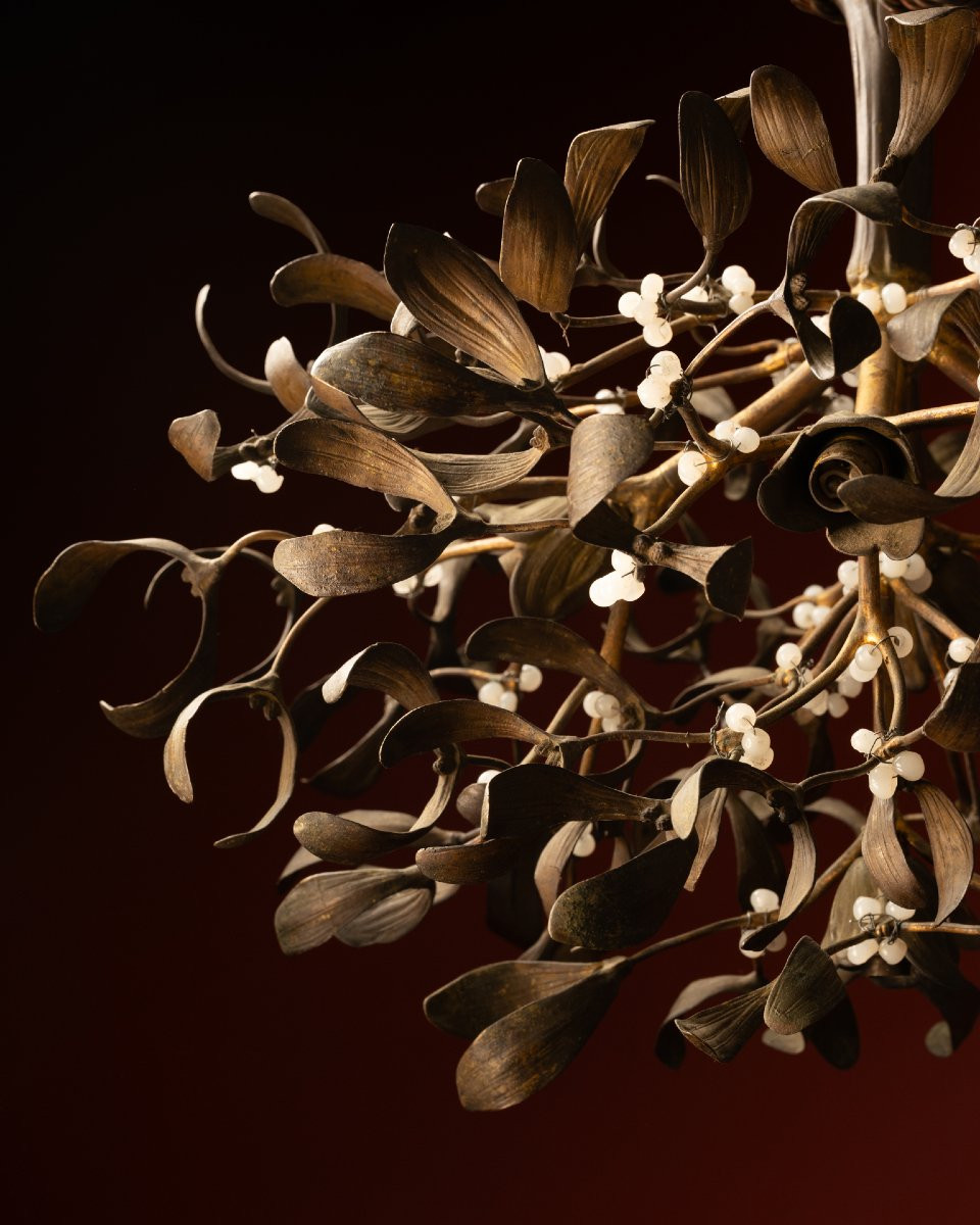 Lustre « boule de gui » en bronze et opaline, cercle de Jacques Gruber-photo-4