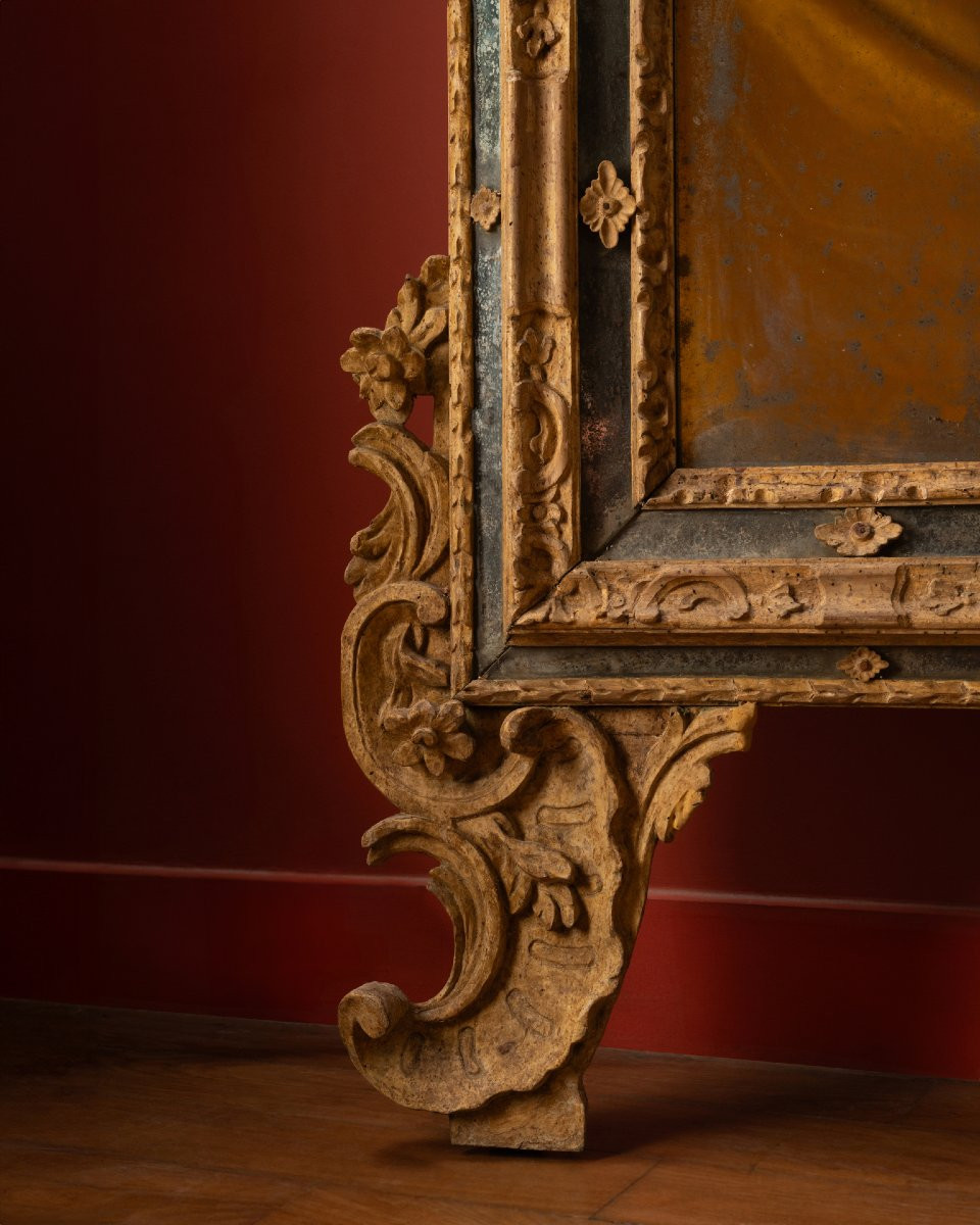 Miroir piémontais à parcloses et fronton ajouré-photo-3