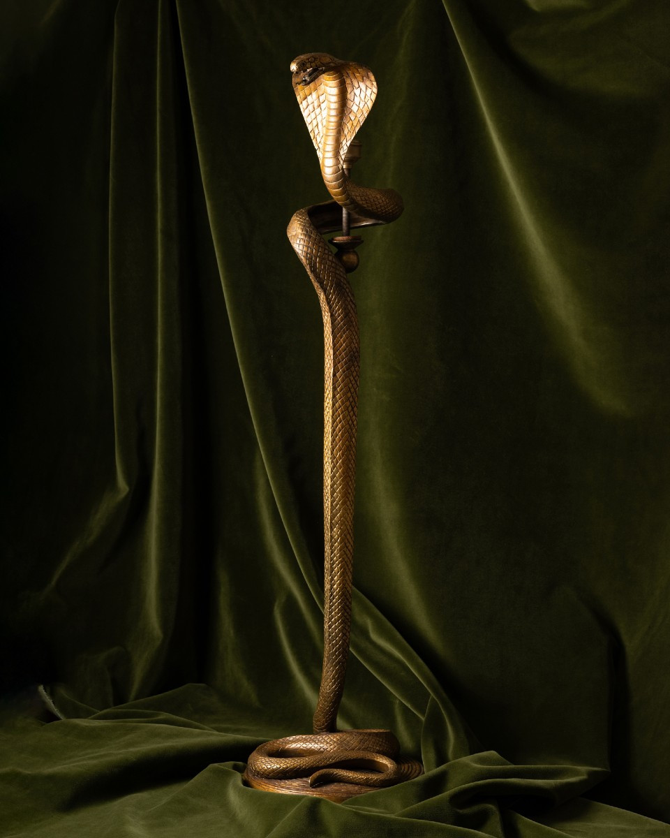 Grande lampe « Cobra », d’un modèle d’Edgar Brandt