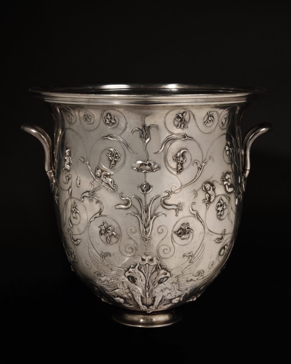 The Hildesheim Treasure Crater - Galvanic Silver Plated Copper - Christofle - Circa 1874 -