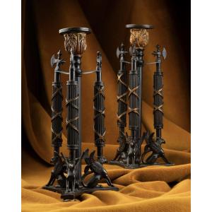 Paire de bougeoirs républicains en bronze patiné et doré