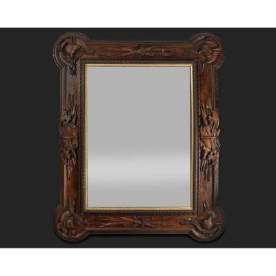 Pietro Giusti (1822-1878) - Walnut Frame Carved With Military Attributes - Siena - Circa 1850