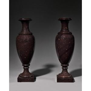 Paire De Vases Fuseau En Porphyre Russe – XIXe Siècle