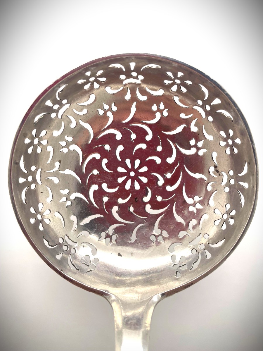 Avignon Sugarer In The 18th Century 