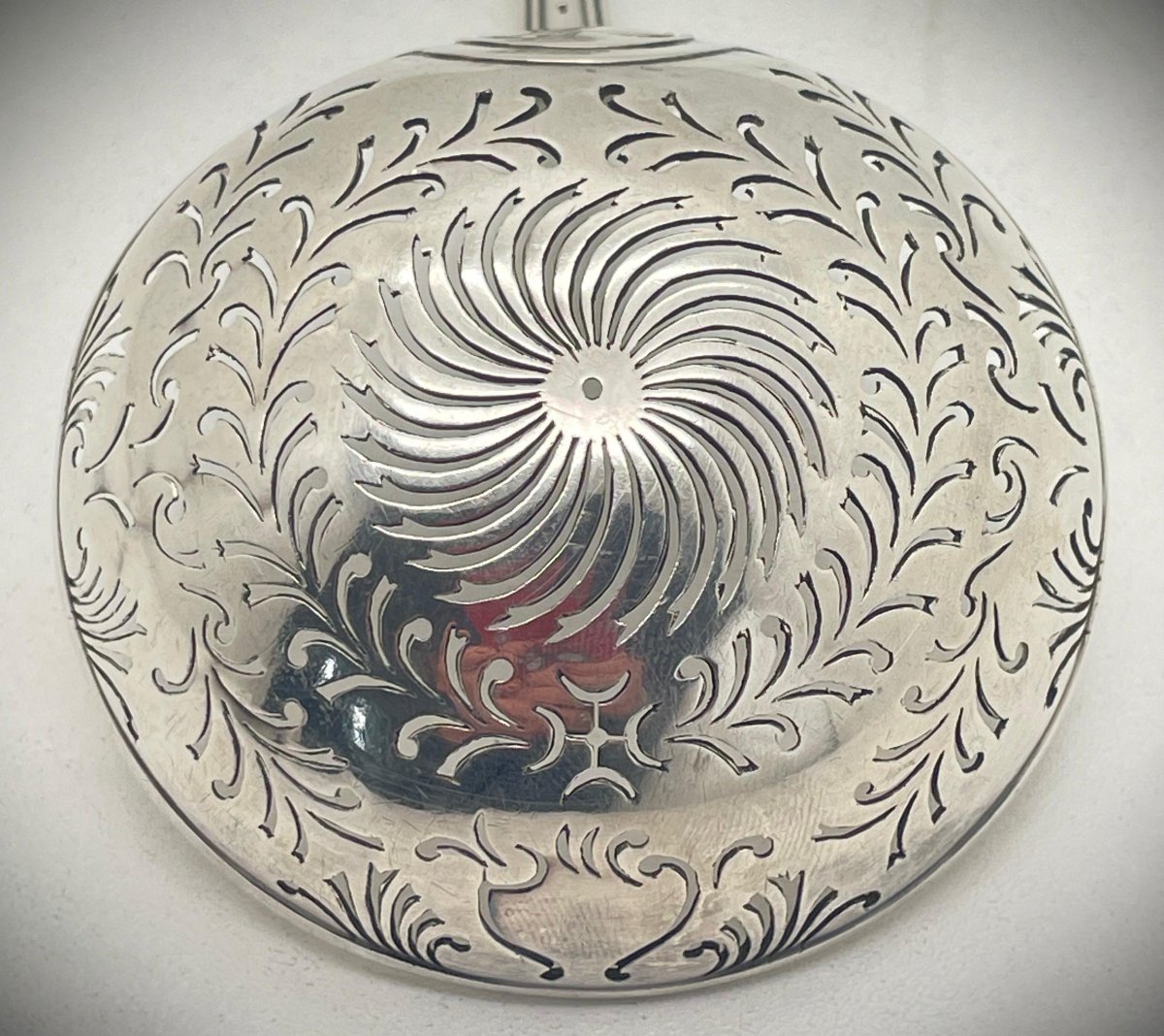 NANCY 1778 Saupoudreuse Armoriée en argent -photo-6